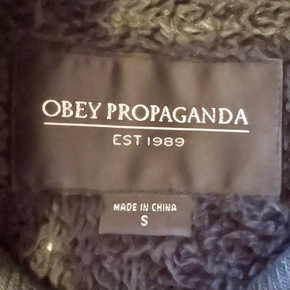 Obey Propoganda | Navy Blue/Pink Floral Quilted Faux Fur-Lined Vest Small - Picture 2 of 6
